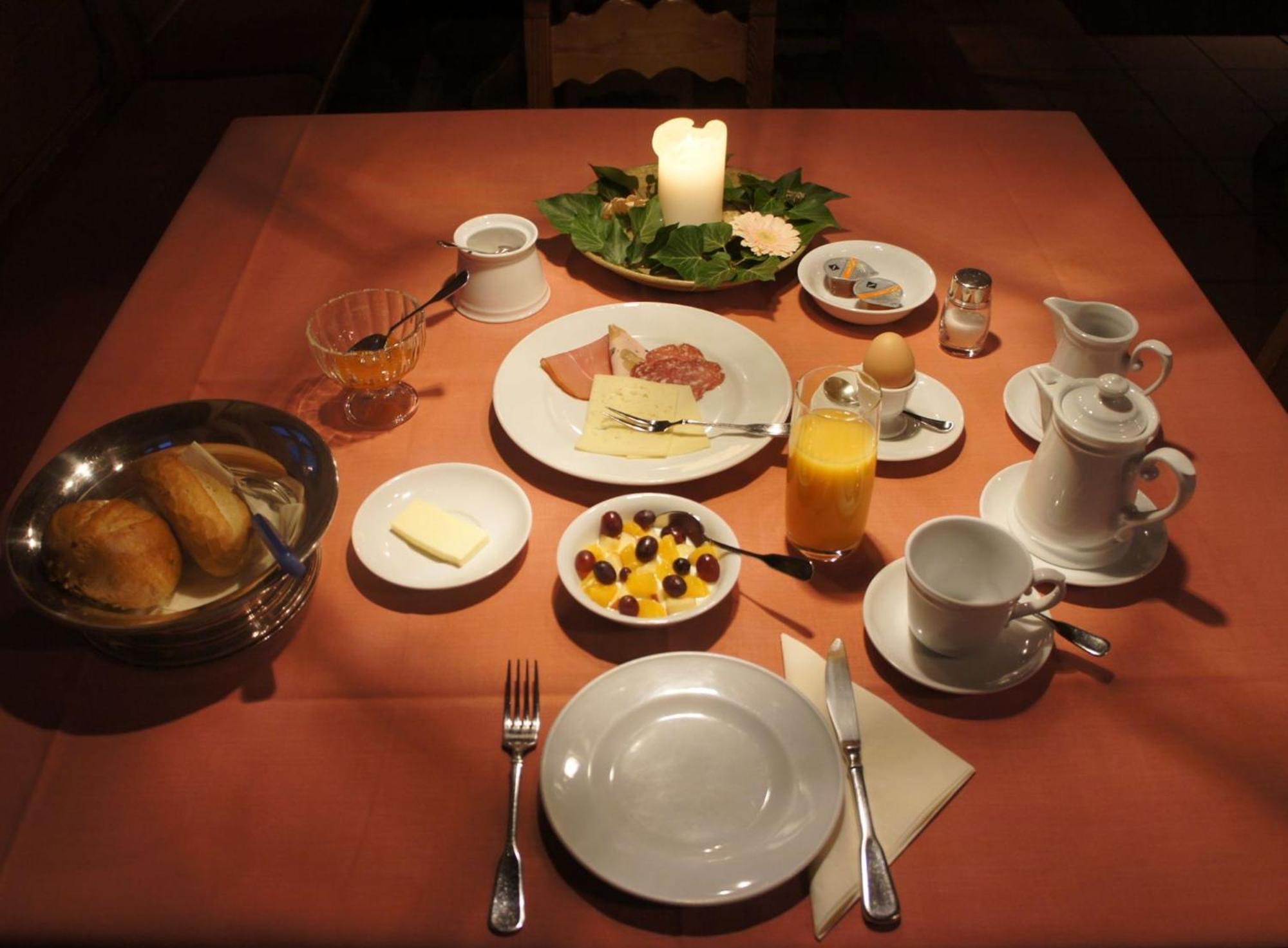 Hotel Schwarzer Adler Erlangen Eksteriør bilde